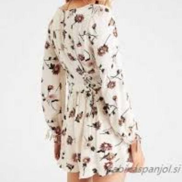 AEO Floral Romper - Picture 6 of 6